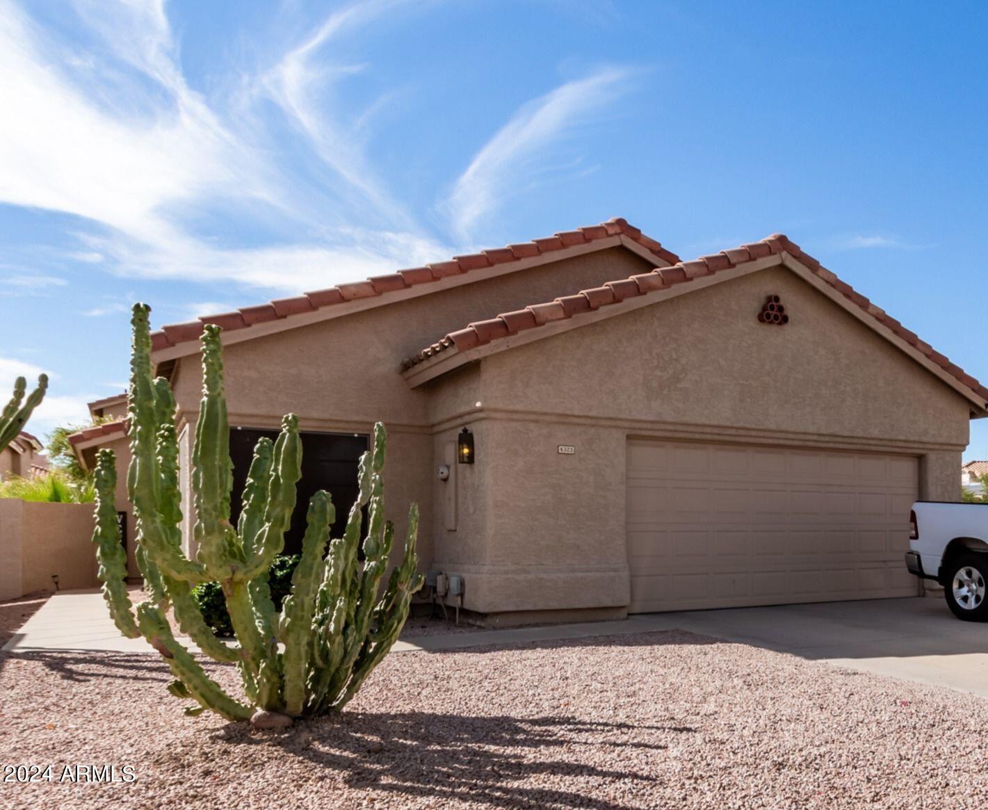 4325 East Dry Creek Road Phoenix, AZ 85044 - Photo 1 of 39 4325 E Dry Creek Front Pic 2