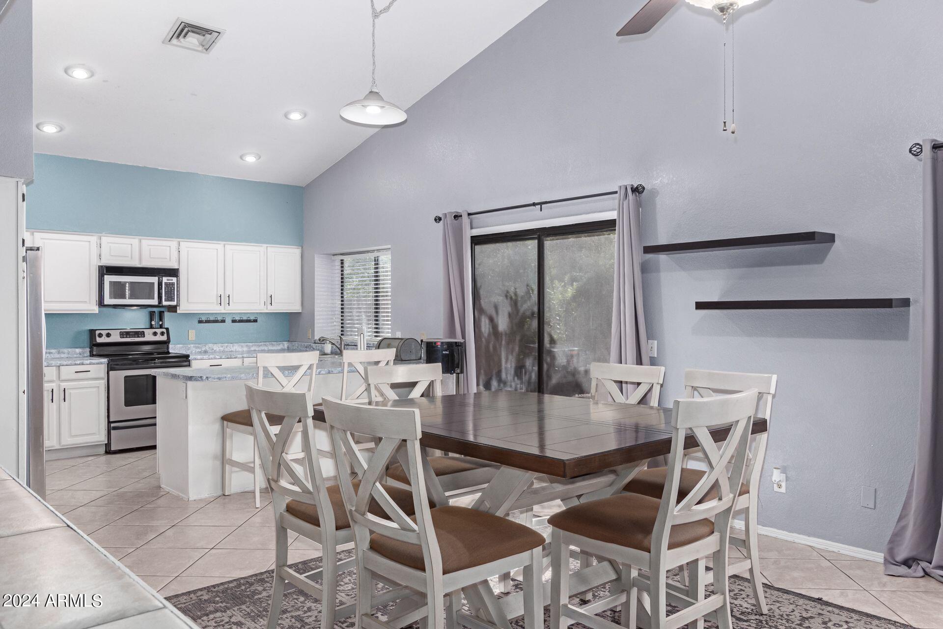 4325 East Dry Creek Road Phoenix, AZ 85044 - Photo 6 of 39 5