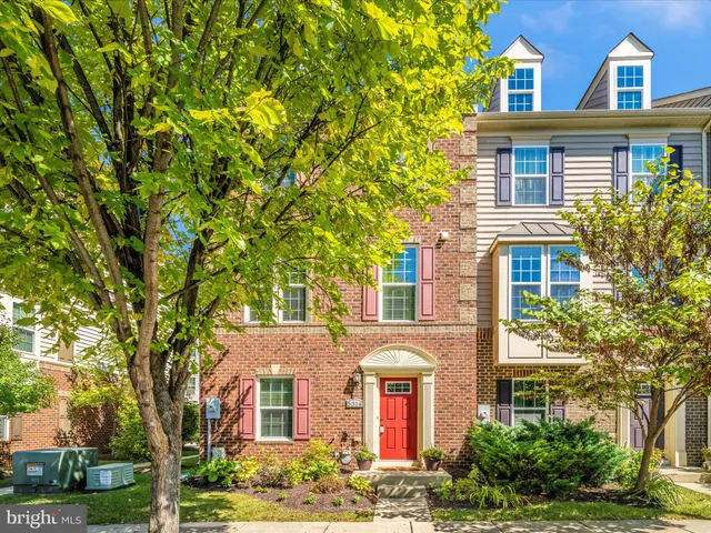 $569,900 | 5314 Davis Point Lane, Greenbelt, MD 20770