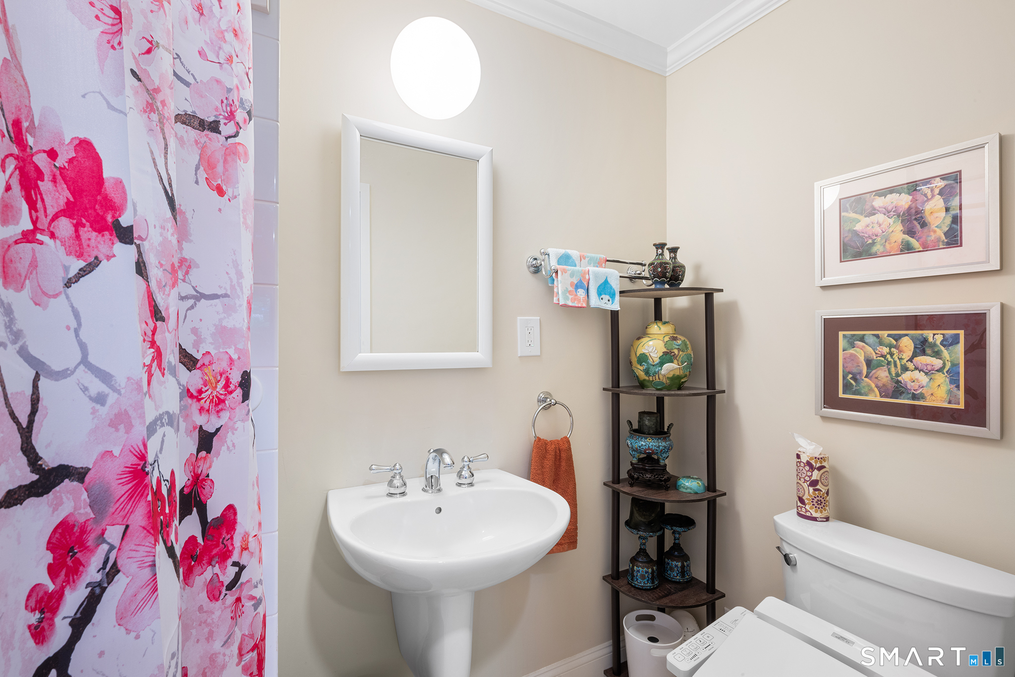 85 River Road, Unit L4 Essex, CT 06426 - Photo 15 of 35 First Floor Full Bath