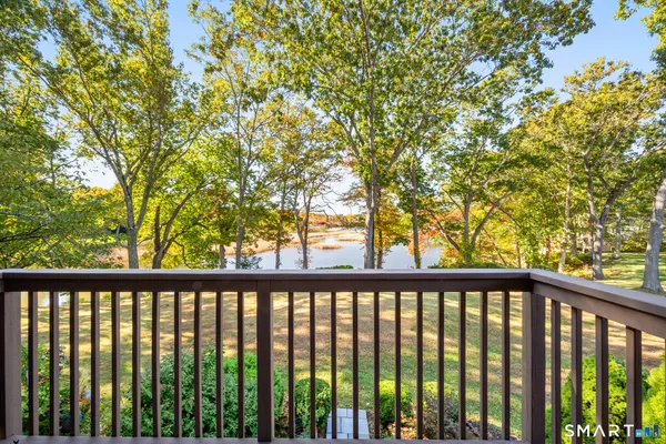 $579,000 | 85 River Road, Unit L4, Essex, CT 06426