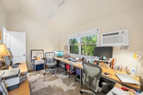 $579,000 | 85 River Road, Unit L4, Essex, CT 06426