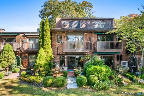 $579,000 | 85 River Road, Unit L4, Essex, CT 06426