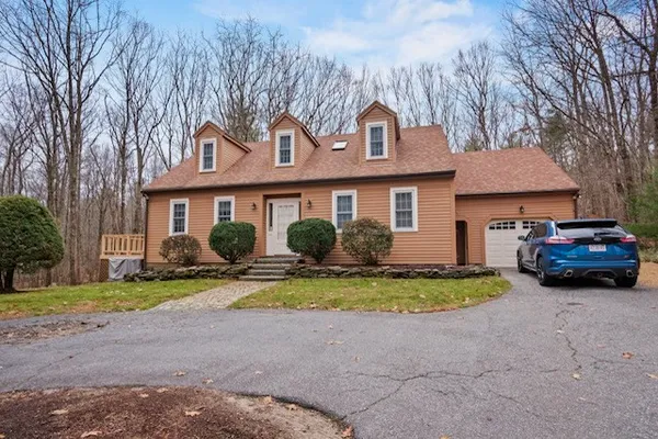 $619,000 | 164 Oxford Road, Charlton, MA 01507