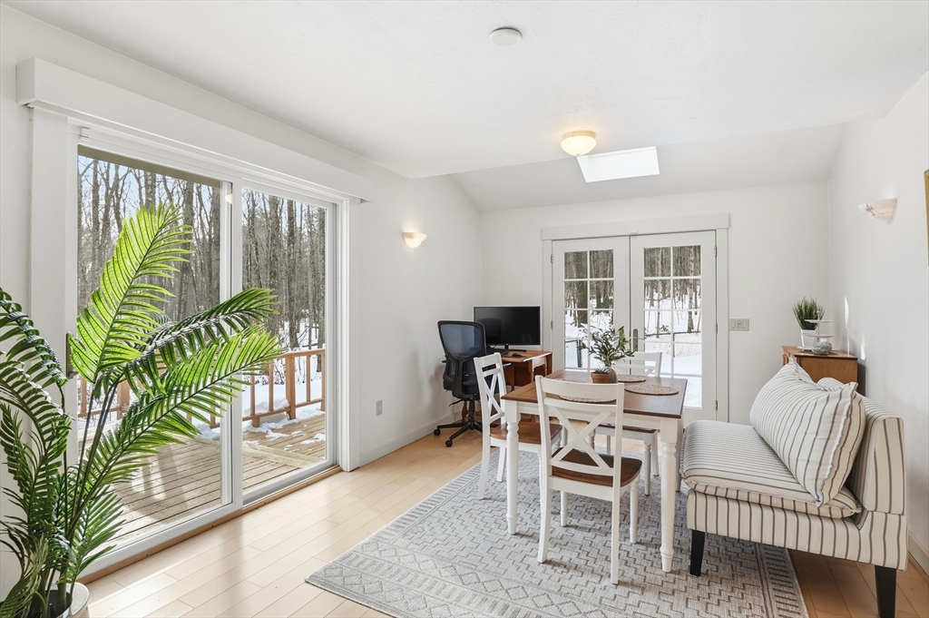 164 Oxford Road Charlton, MA 01507 - Photo 11 of 40