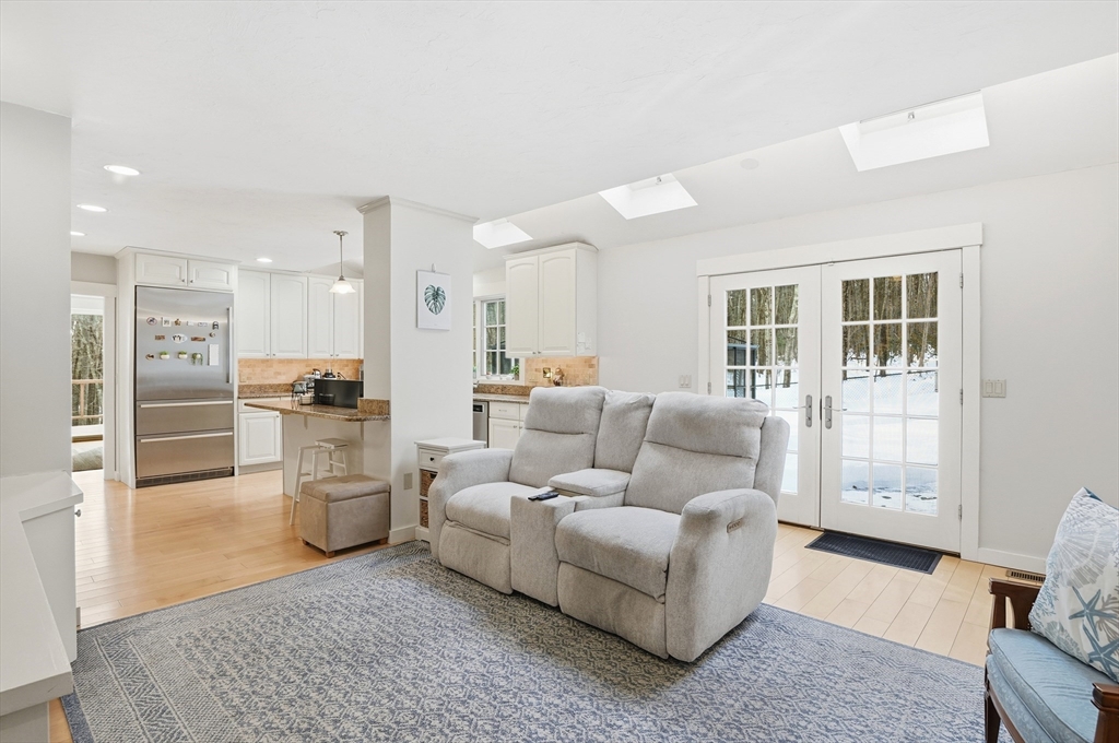 164 Oxford Road Charlton, MA 01507 - Photo 16 of 40