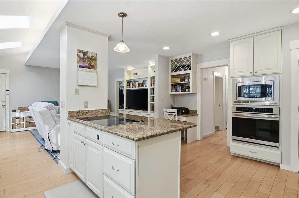 164 Oxford Road Charlton, MA 01507 - Photo 25 of 40