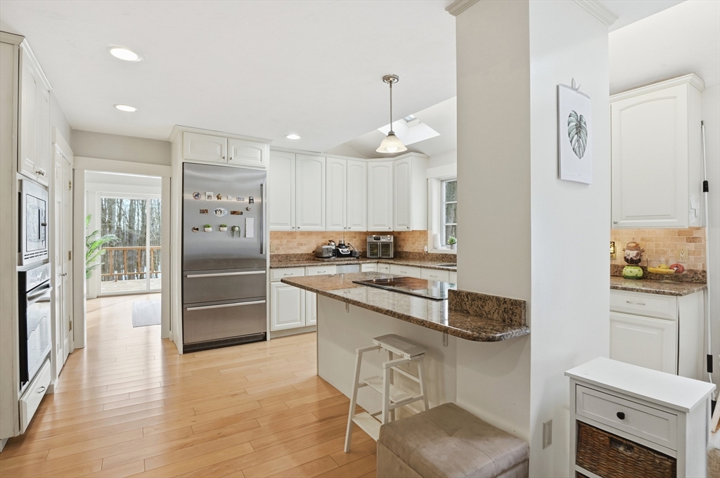 164 Oxford Road Charlton, MA 01507 - Photo 27 of 40