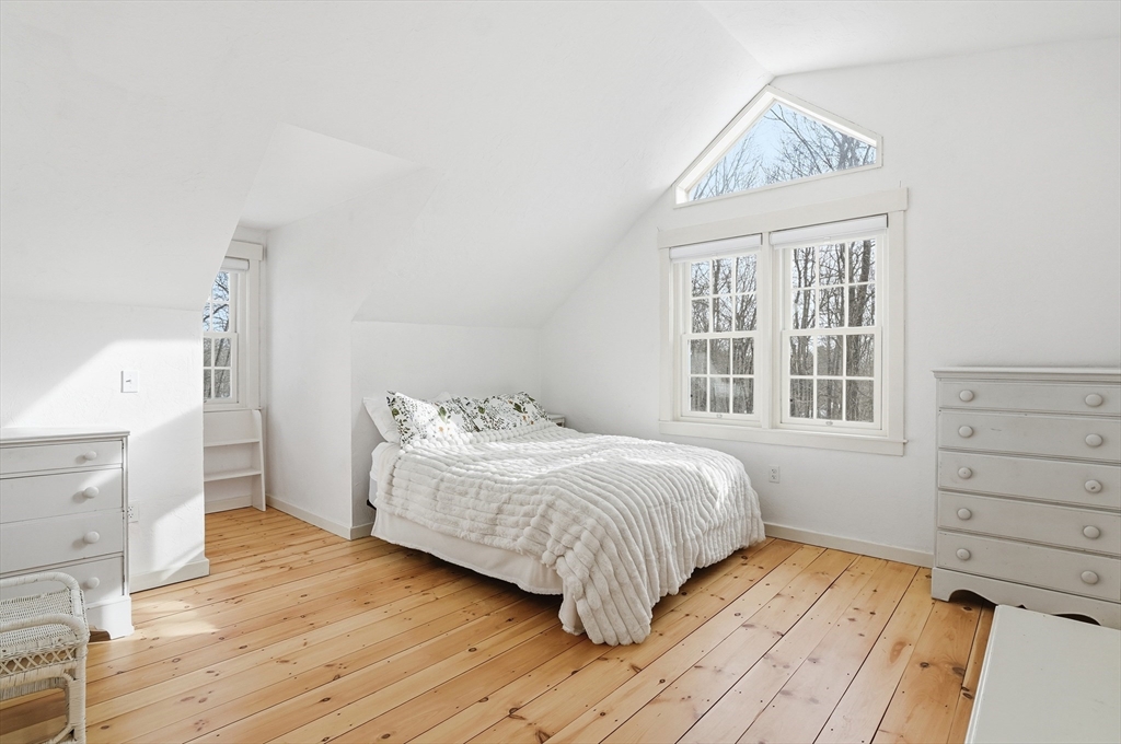 164 Oxford Road Charlton, MA 01507 - Photo 28 of 40