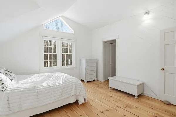 $619,000 | 164 Oxford Road, Charlton, MA 01507