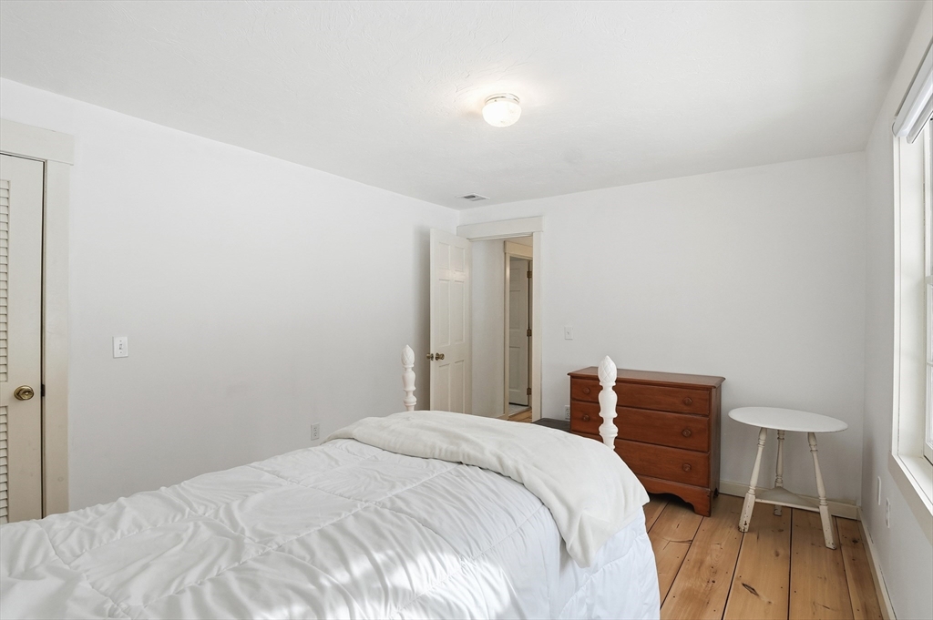 164 Oxford Road Charlton, MA 01507 - Photo 36 of 40