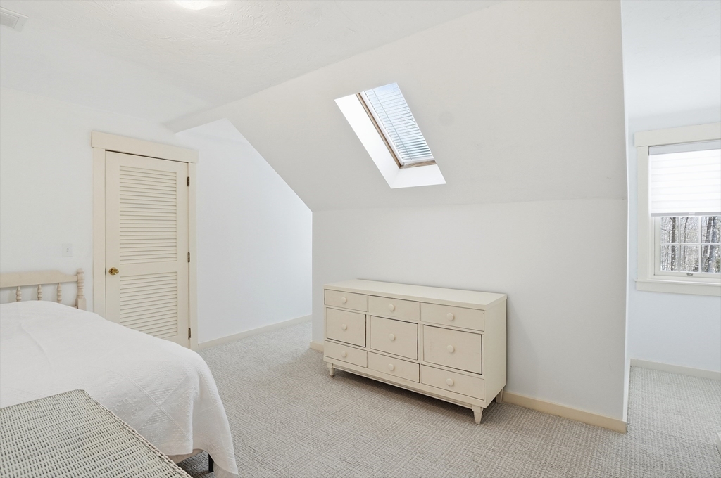 164 Oxford Road Charlton, MA 01507 - Photo 38 of 40