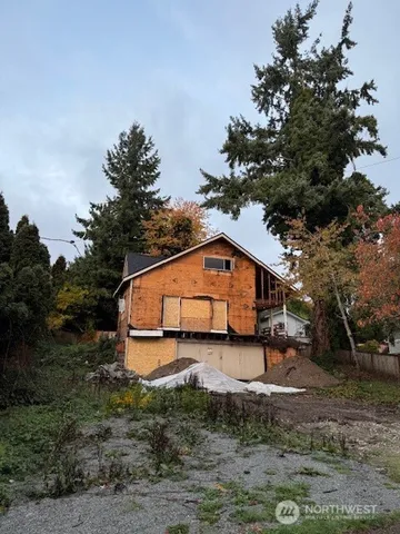 $745,000 | 18011 4th Avenue Northwest, Shoreline, WA 98177