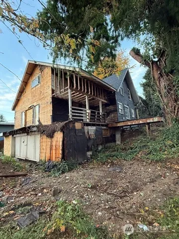 $745,000 | 18011 4th Avenue Northwest, Shoreline, WA 98177