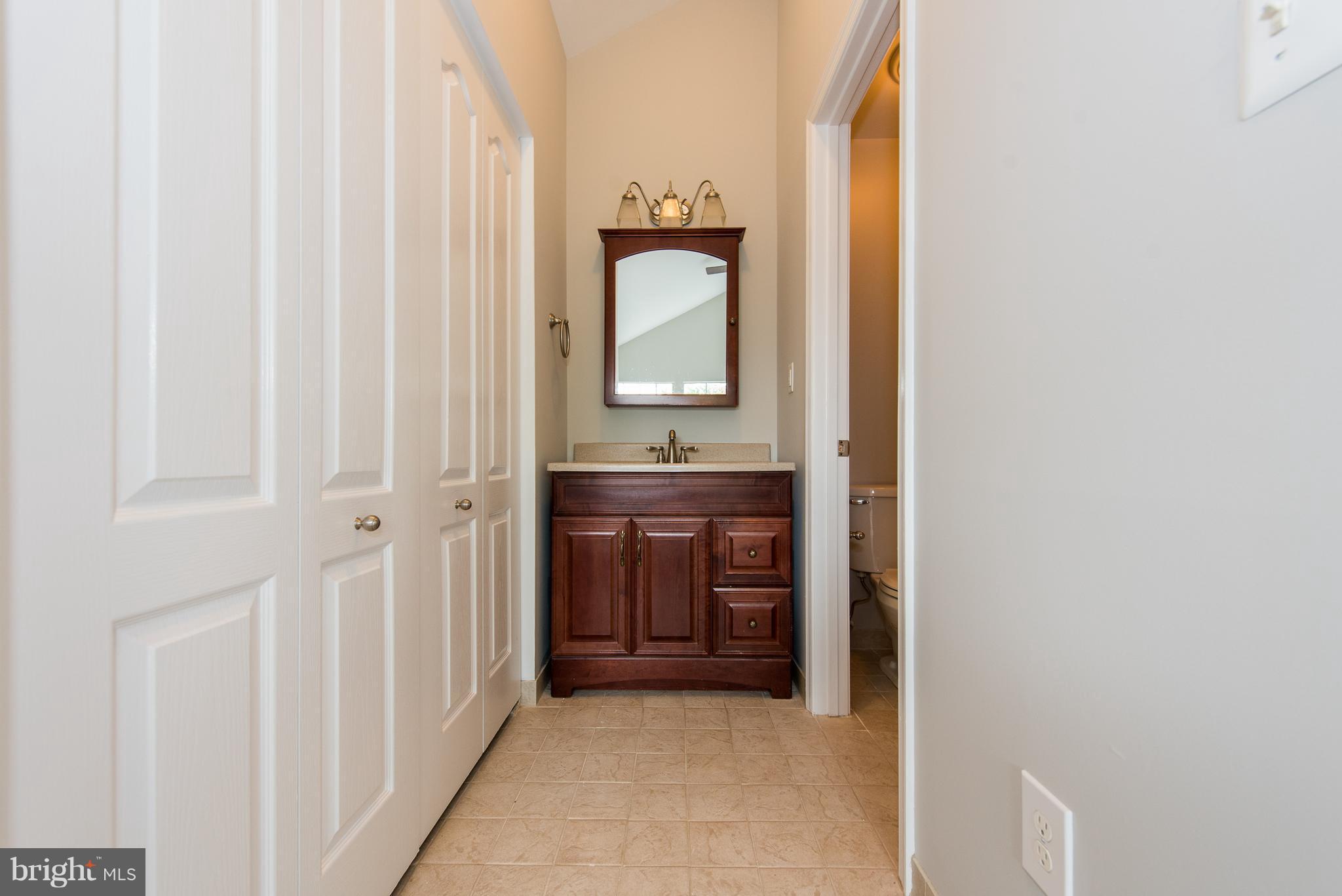 8495 Falls Run Road, Unit H Ellicott City, MD 21043 - Photo 21 of 28 Bath (Master)