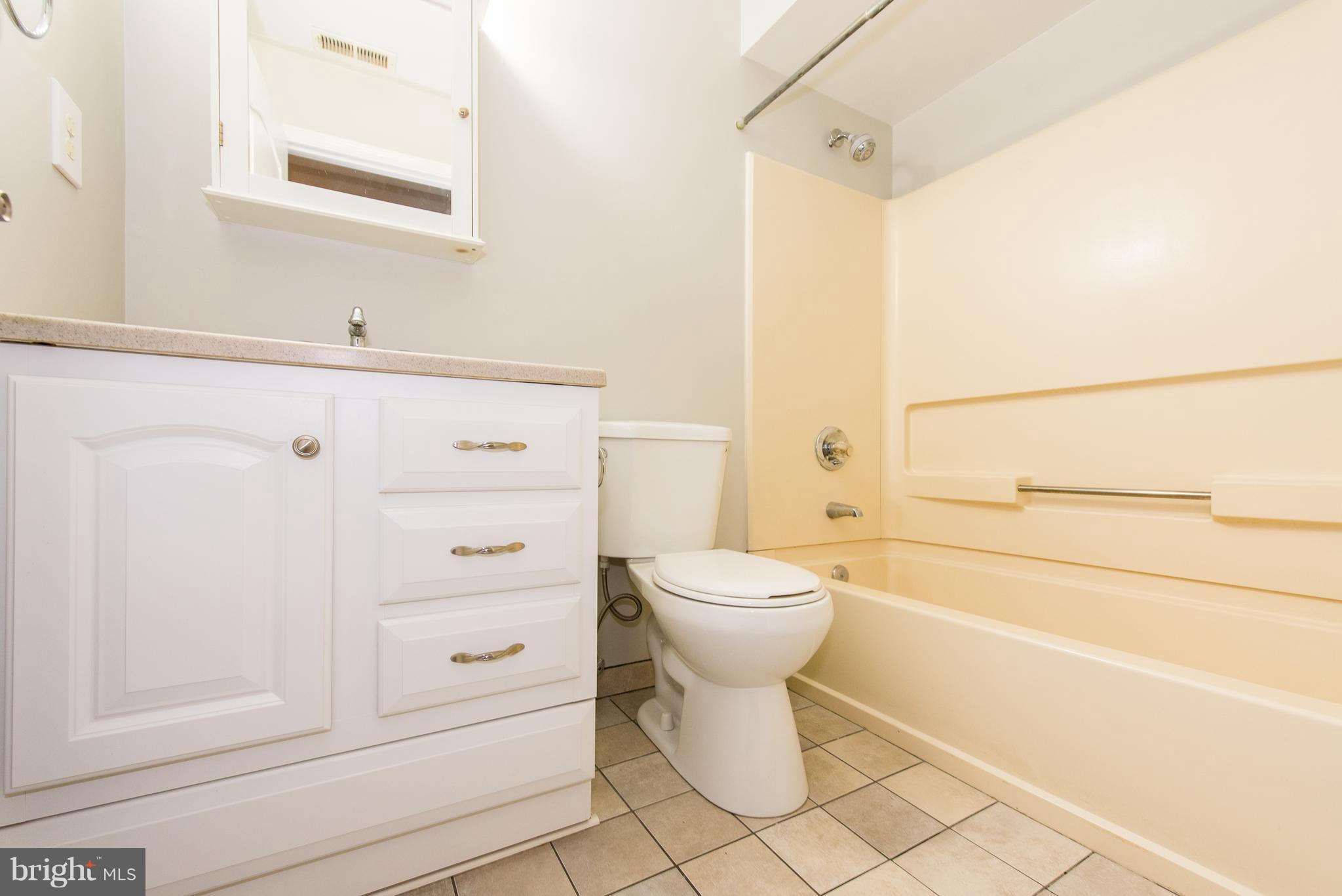 8495 Falls Run Road, Unit H Ellicott City, MD 21043 - Photo 27 of 28 Bath