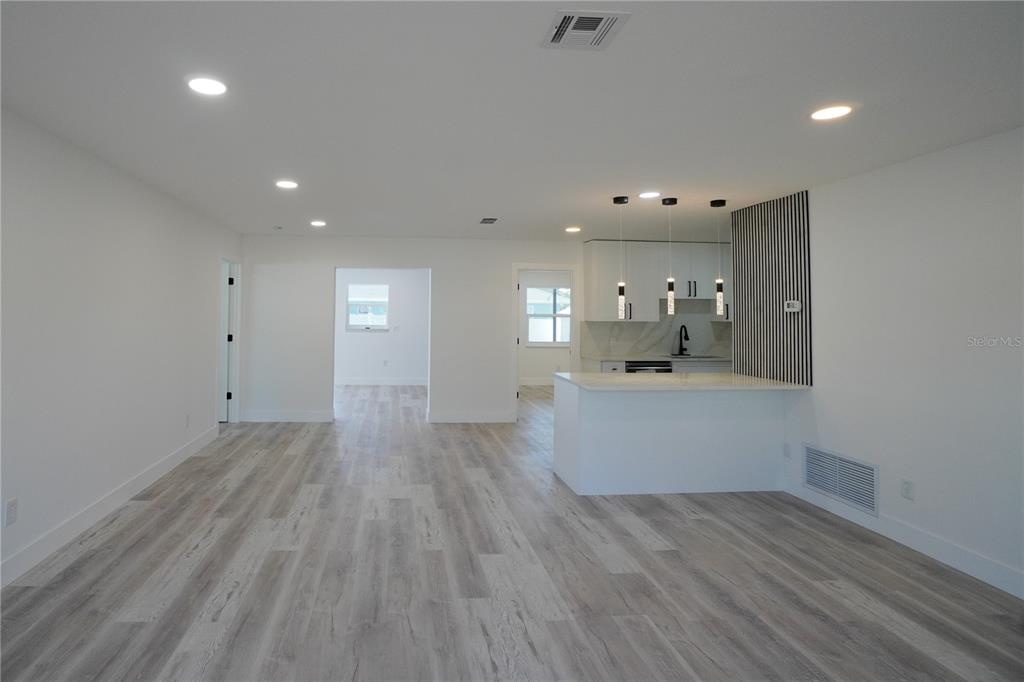 1461 Royal Road Venice, FL 34293 - Photo 8 of 68