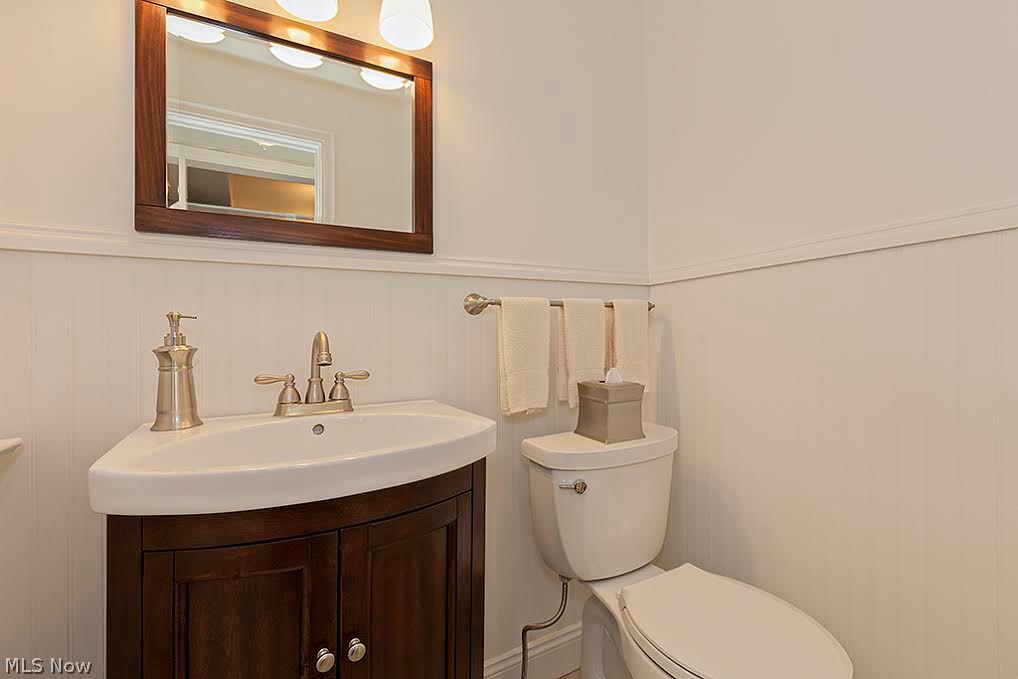 3289 Ardmore Road Cleveland, OH 44120 - Photo 10 of 23 Updated first floor powder room