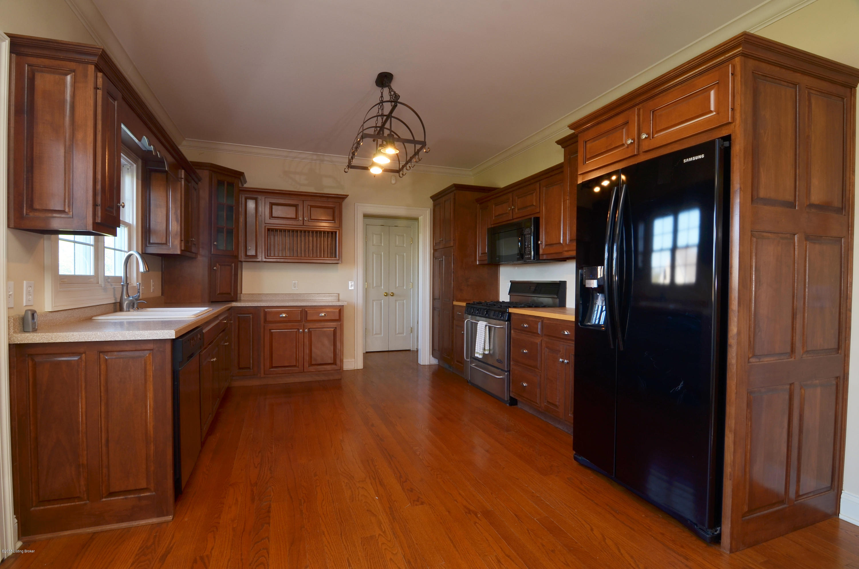 9430 Bloomfield Road Bloomfield, KY 40008 - Photo 14 of 63 Eat In KItchen