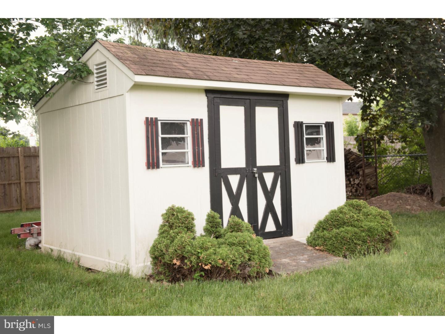 286 Waverly Road Southampton, PA 18966 - Photo 4 of 23 Gallery Image 4