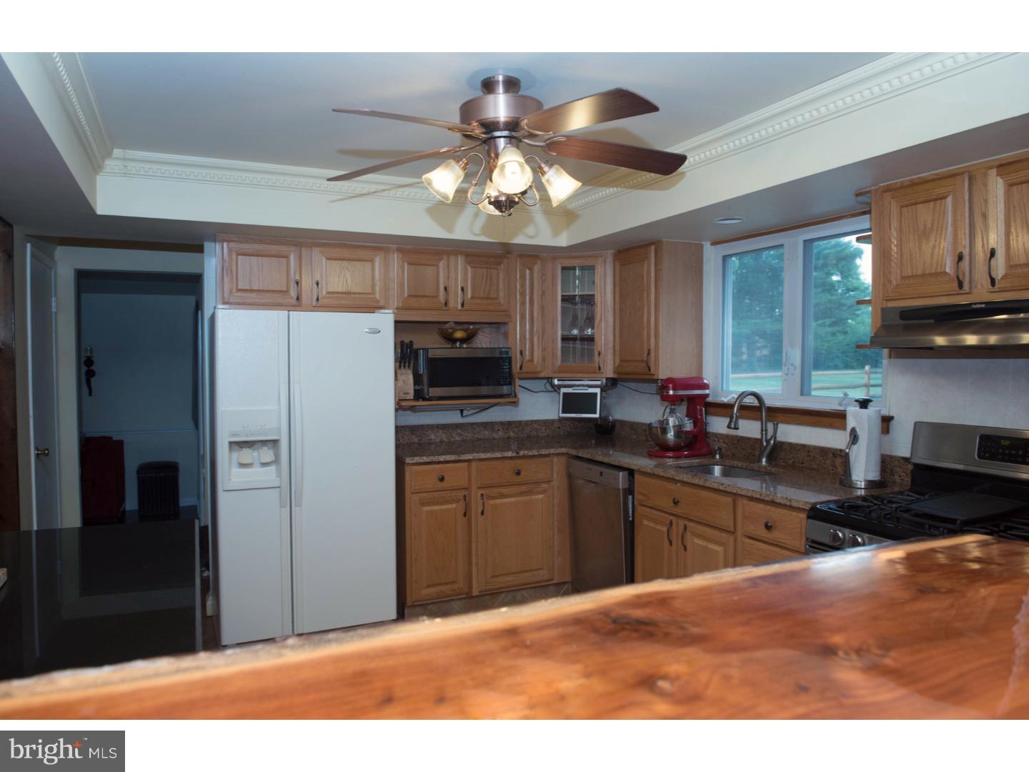 286 Waverly Road Southampton, PA 18966 - Photo 9 of 23 Gallery Image 9