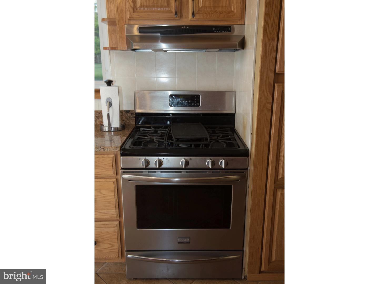 286 Waverly Road Southampton, PA 18966 - Photo 10 of 23 Gallery Image 10