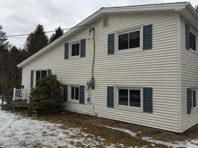 25 Rabbit Run Lane Lehighton, PA 18235 - Photo 6 of 16 back.jpg