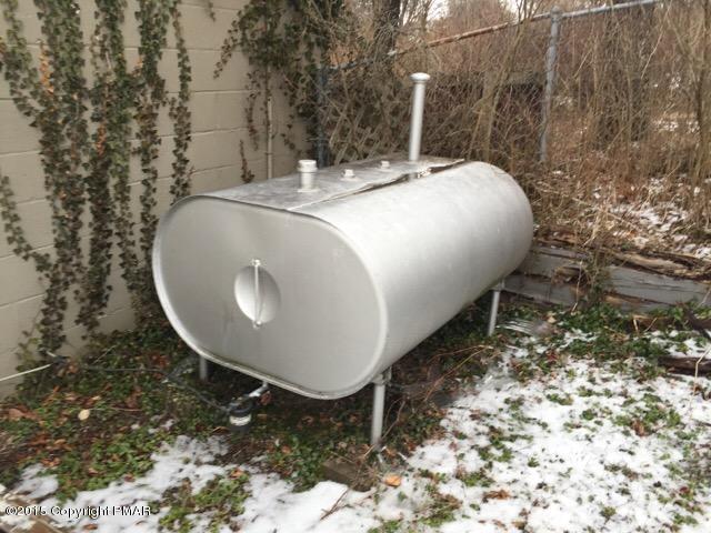 25 Rabbit Run Lane Lehighton, PA 18235 - Photo 8 of 16 tank.jpg