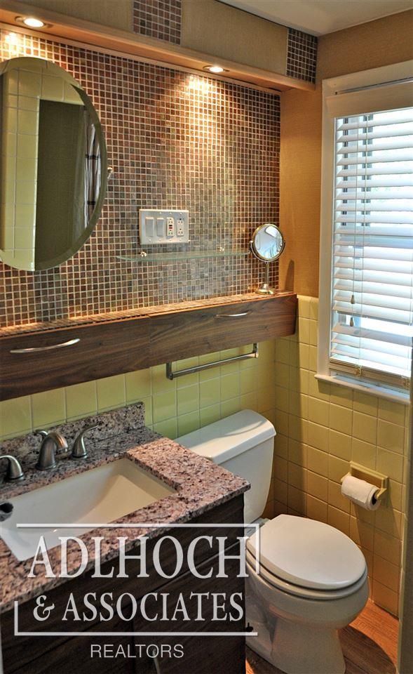204 Moross Road Grosse Pointe, MI 48236 - Photo 11 of 18 2nd floor