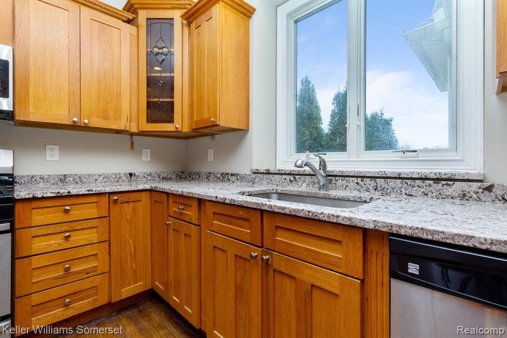 6565 Springborn Road East China, MI 48054 - Photo 23 of 48