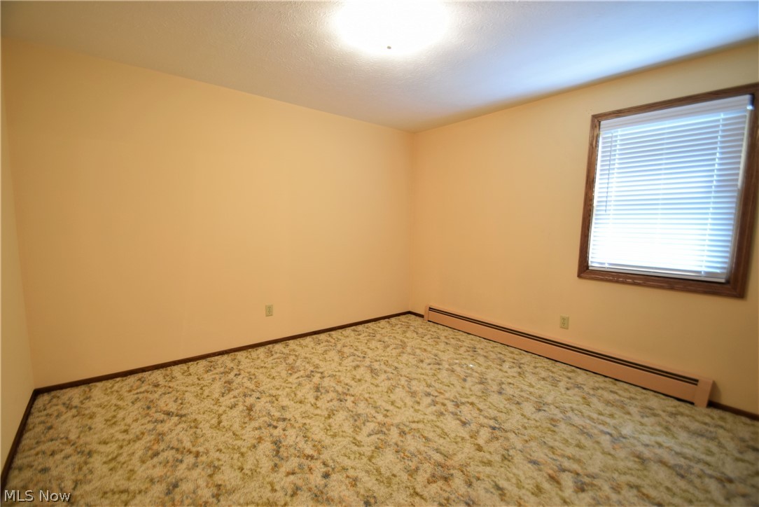 3412 Hamilton Road Medina, OH 44256 - Photo 13 of 29 Bedroom #4 Wood flooring under carpet
