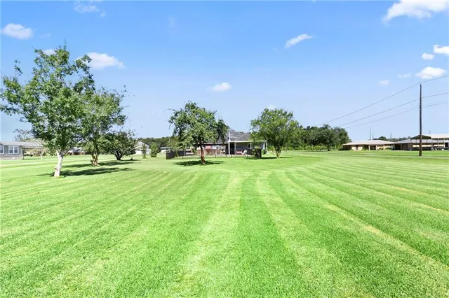 $465,000 | 113 Triple B Lane, Thibodaux, LA 70301