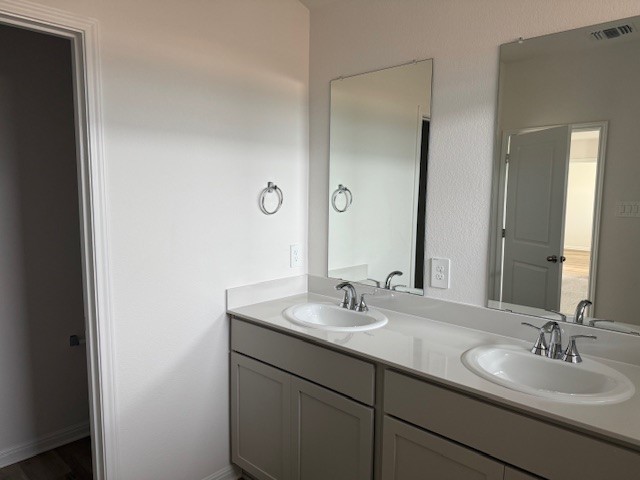 108 Hayburner Road Burnet, TX 78611 - Photo 4 of 7
