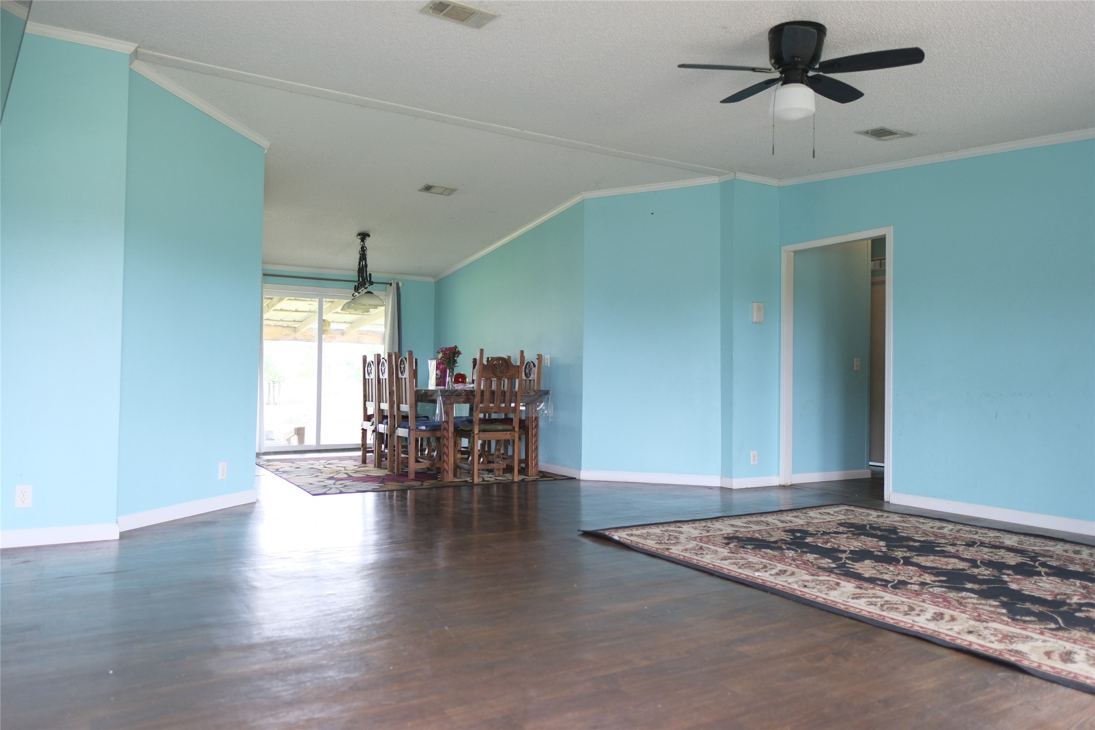 10912 Farm To Market Road 523 Angleton, TX 77515 - Photo 2 of 10 a view of work space with furniture and window