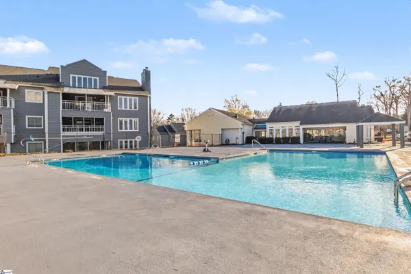 $170,000 | 1506 Northlake Drive, Unit 15F, Anderson, SC 29625