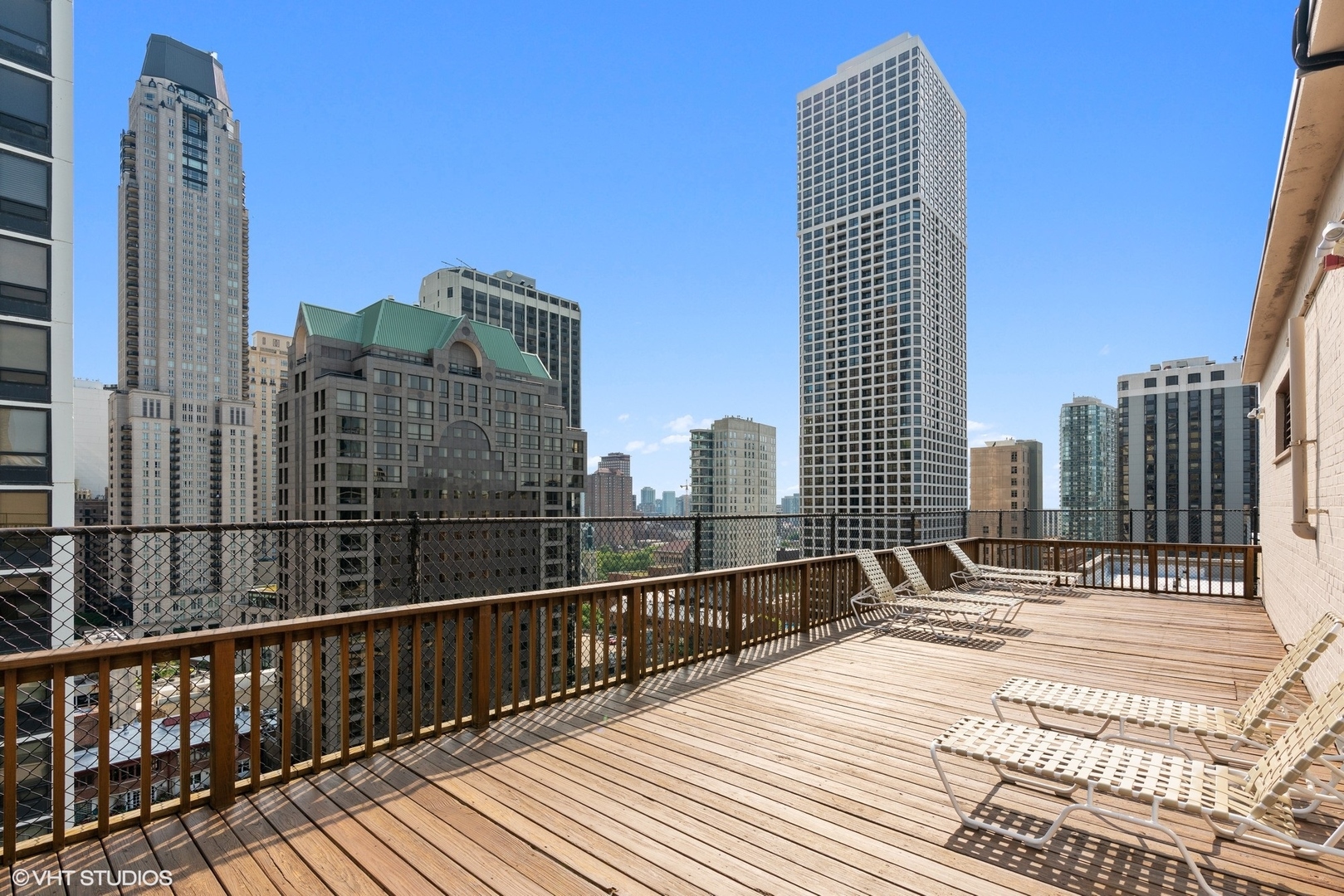 33 East Cedar Street, Unit 8H Chicago, IL 60611 - Photo 14 of 17 a view of balcony with city view