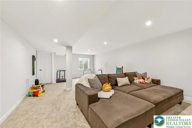 $3,800 | 167 Aspen Lane, Macungie, PA 18062