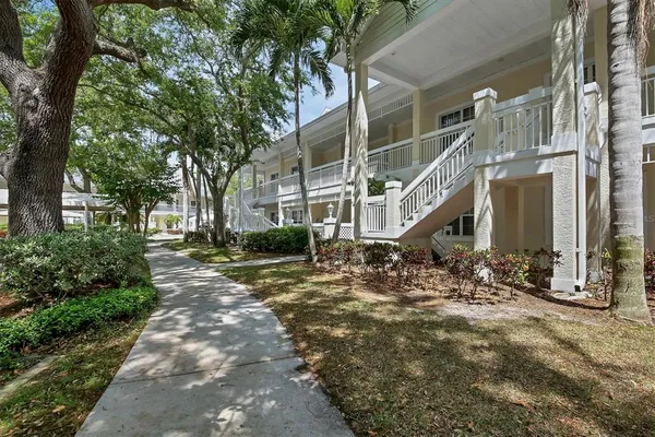 $3,750 | 3604 54th Drive West, Unit 203, Bradenton, FL 34210
