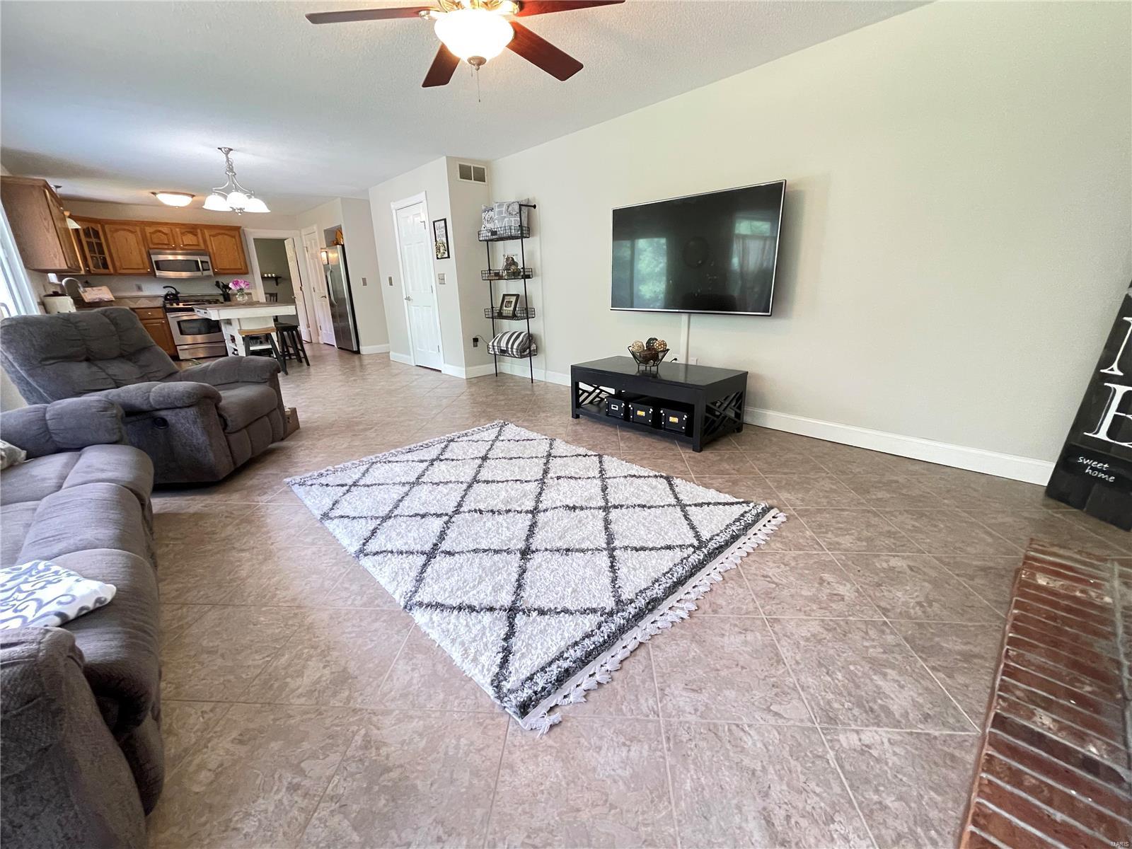 2518 Hunters Ridge Edwardsville, IL 62025 - Photo 30 of 70 Gallery Image 30