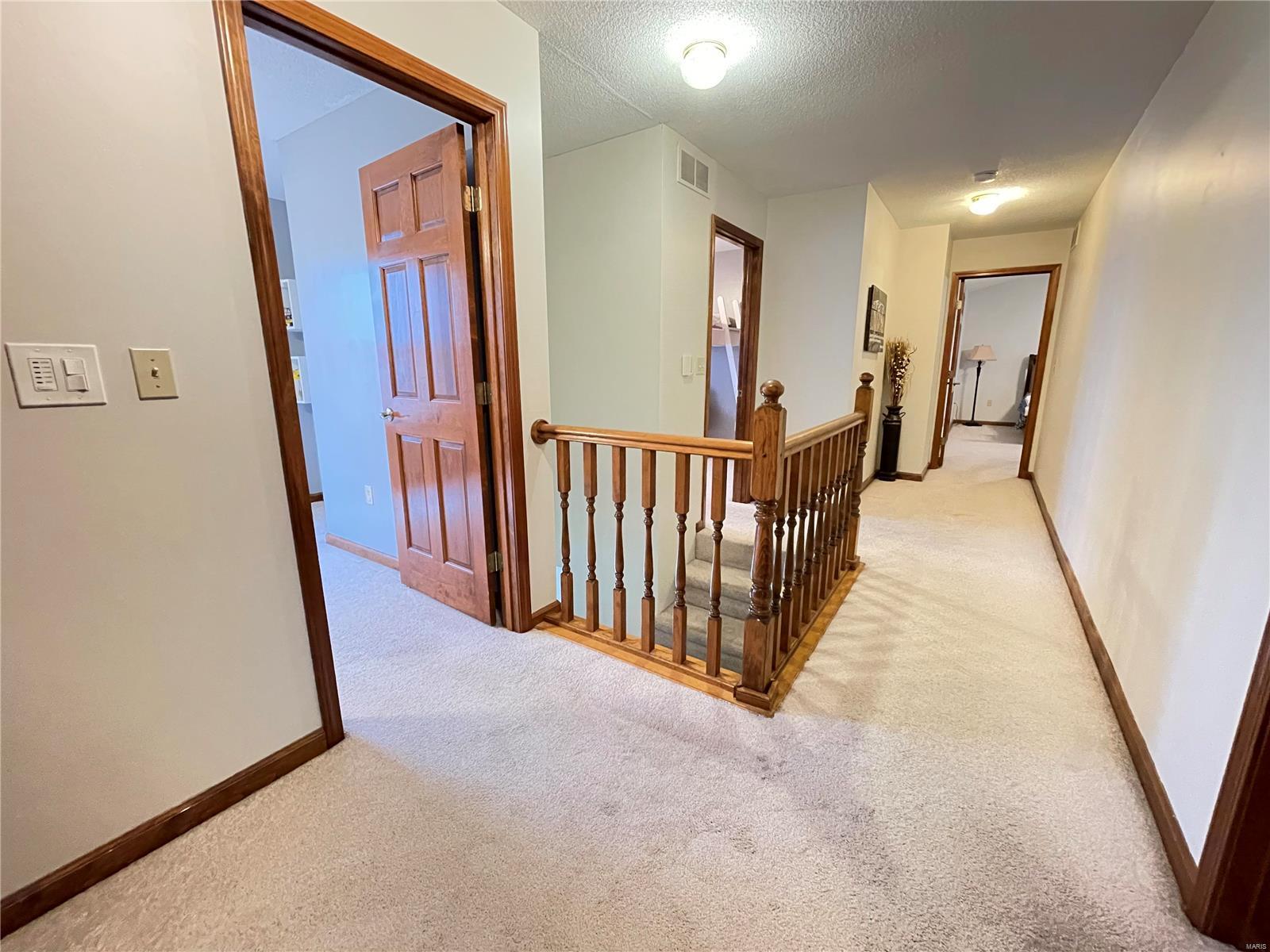 2518 Hunters Ridge Edwardsville, IL 62025 - Photo 35 of 70 Gallery Image 35