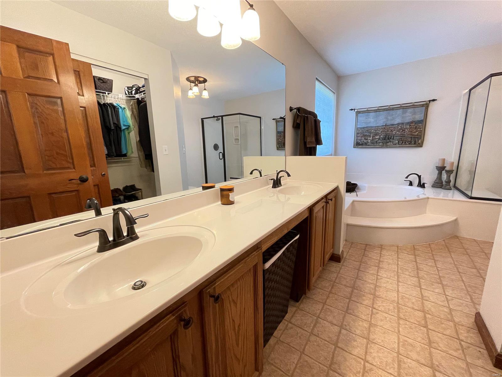 2518 Hunters Ridge Edwardsville, IL 62025 - Photo 39 of 70 Gallery Image 39
