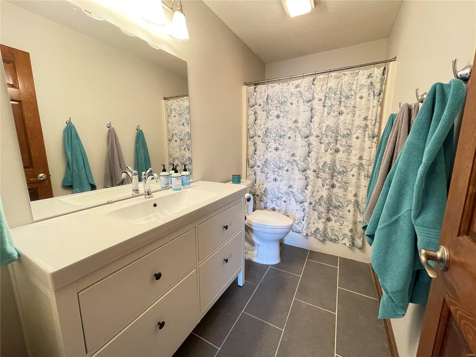 2518 Hunters Ridge Edwardsville, IL 62025 - Photo 54 of 70 Gallery Image 54