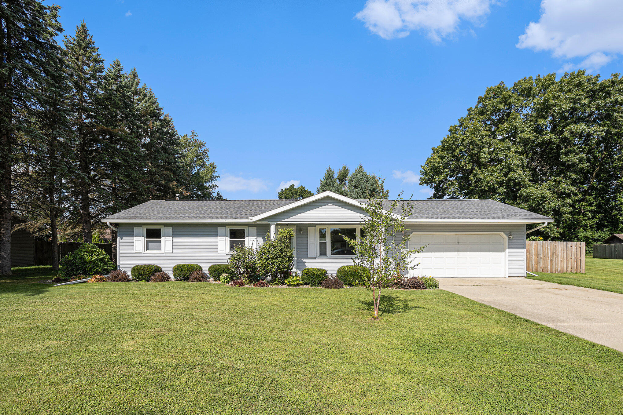 56808 Bow Drive Three Rivers, MI 49093 - Photo 2 of 26 Front of Home