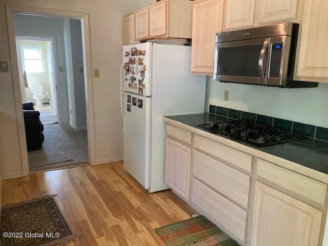 81 Mordella Road Colonie, NY 12205 - Photo 17 of 33 7FA1233F-4DEA-4277-ACEC-8A470092AD18
