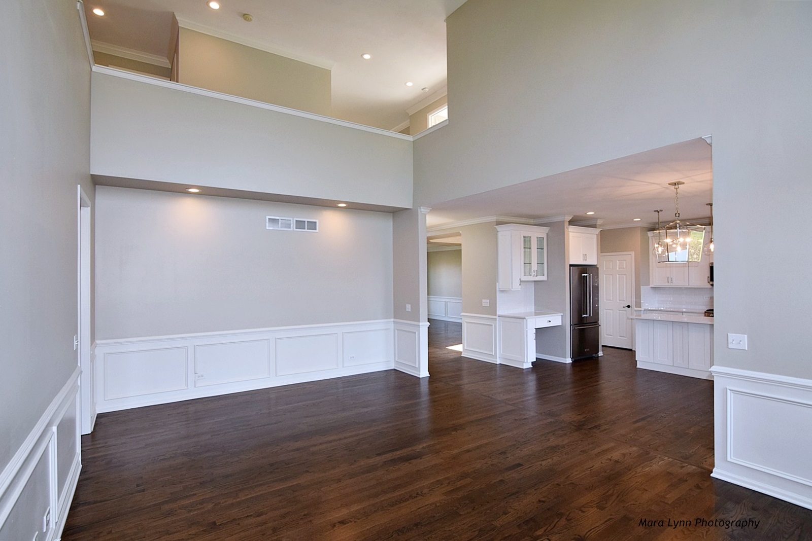 2231 Fargo Boulevard Geneva, IL 60134 - Photo 2 of 24 a view of empty room with wooden floor