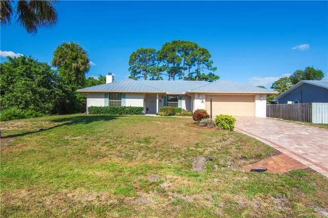 $3,500 | 226 Poinciana Street, Sebastian, FL 32958