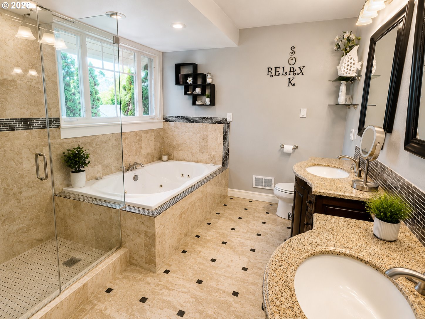 38495 Southwest Laurelwood Road Gaston, OR 97119 - Photo 9 of 33 Bathroom, Attached