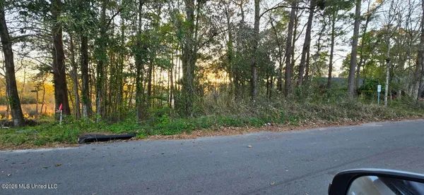 $40,000 | 117 Reynolds Circle, Ocean Springs, MS 39564