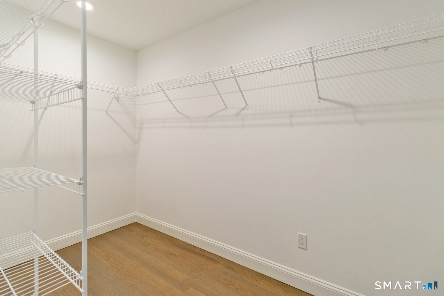 201 Edgewater Circle, Unit B East Hampton, CT 06424 - Photo 22 of 34