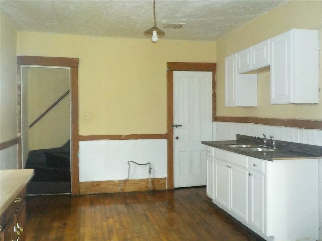 23 Peckham Street Rochester, NY 14621 - Photo 11 of 22